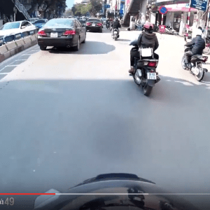 Demo SJCAM SJ4000 wifi lắp trên mũ chạy Ducati 696